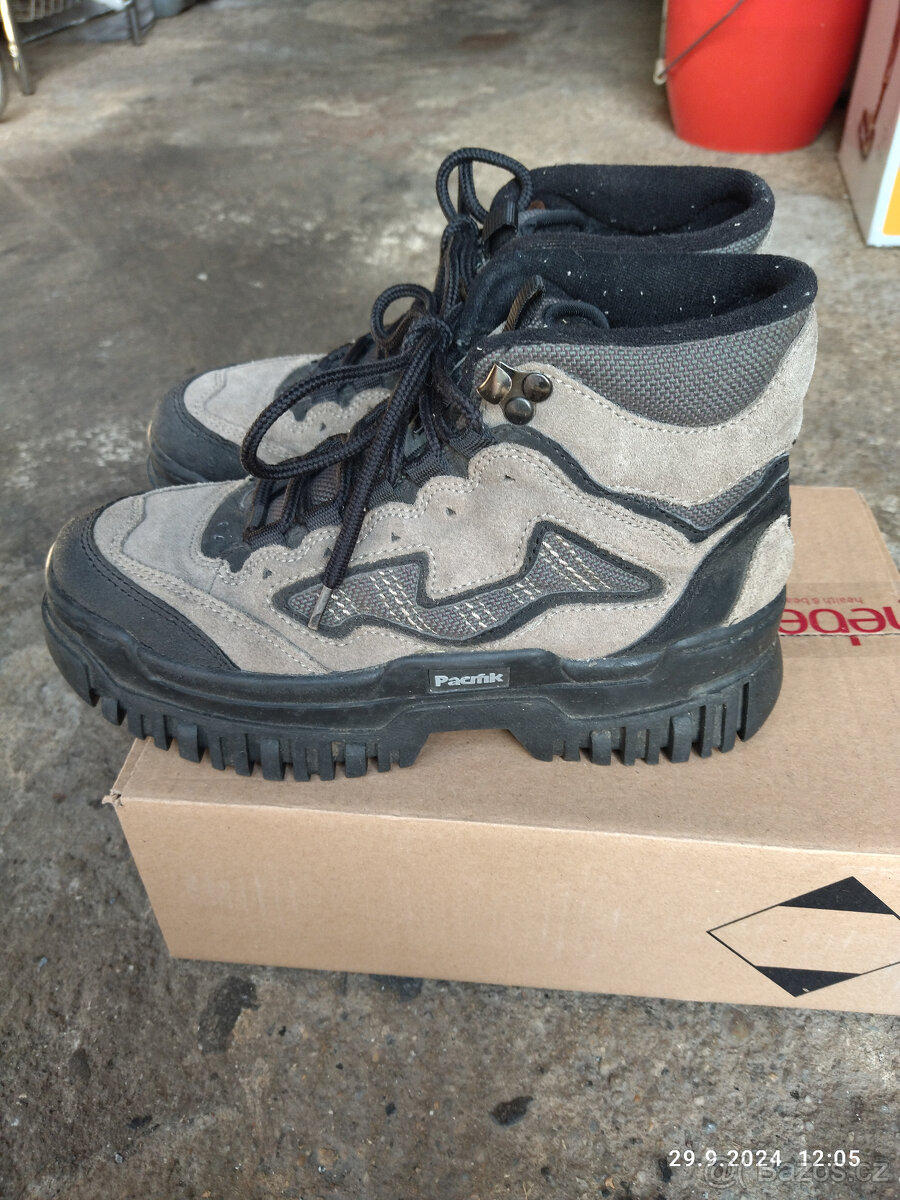 Boty outdoorové zn. Pacific vel. 40 - 10