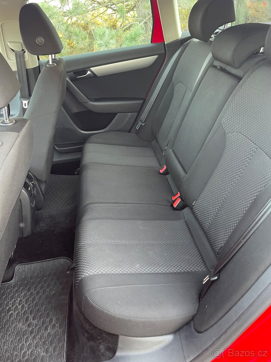 VW Passat B7, 1,6 TDI, tažné, digi klima, servisní kniha - 10