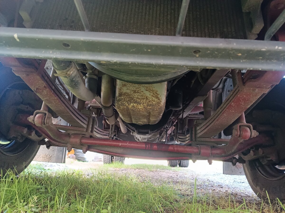 Iveco s hydraulickou rukou - 10