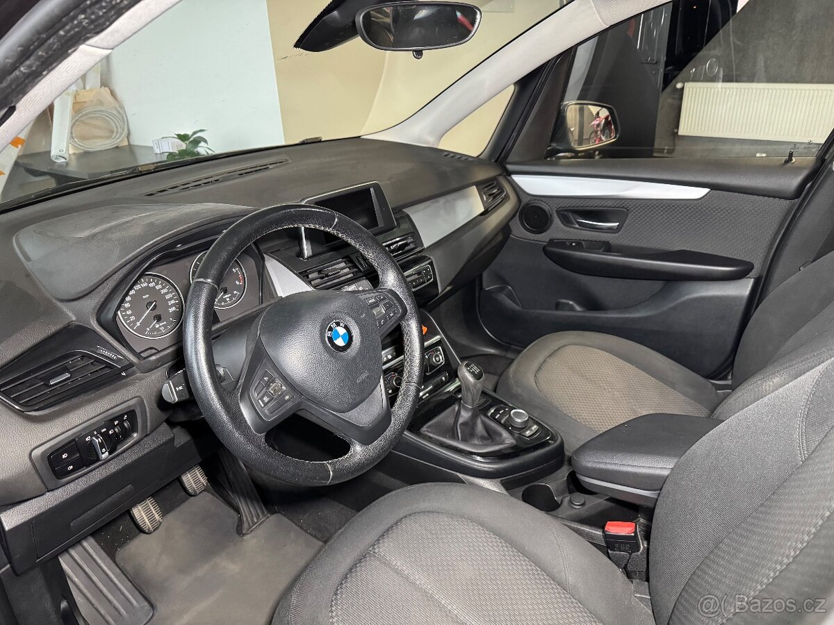 BMW Řada 2, 216d 1.5D , 7míst,grand tourer - 10
