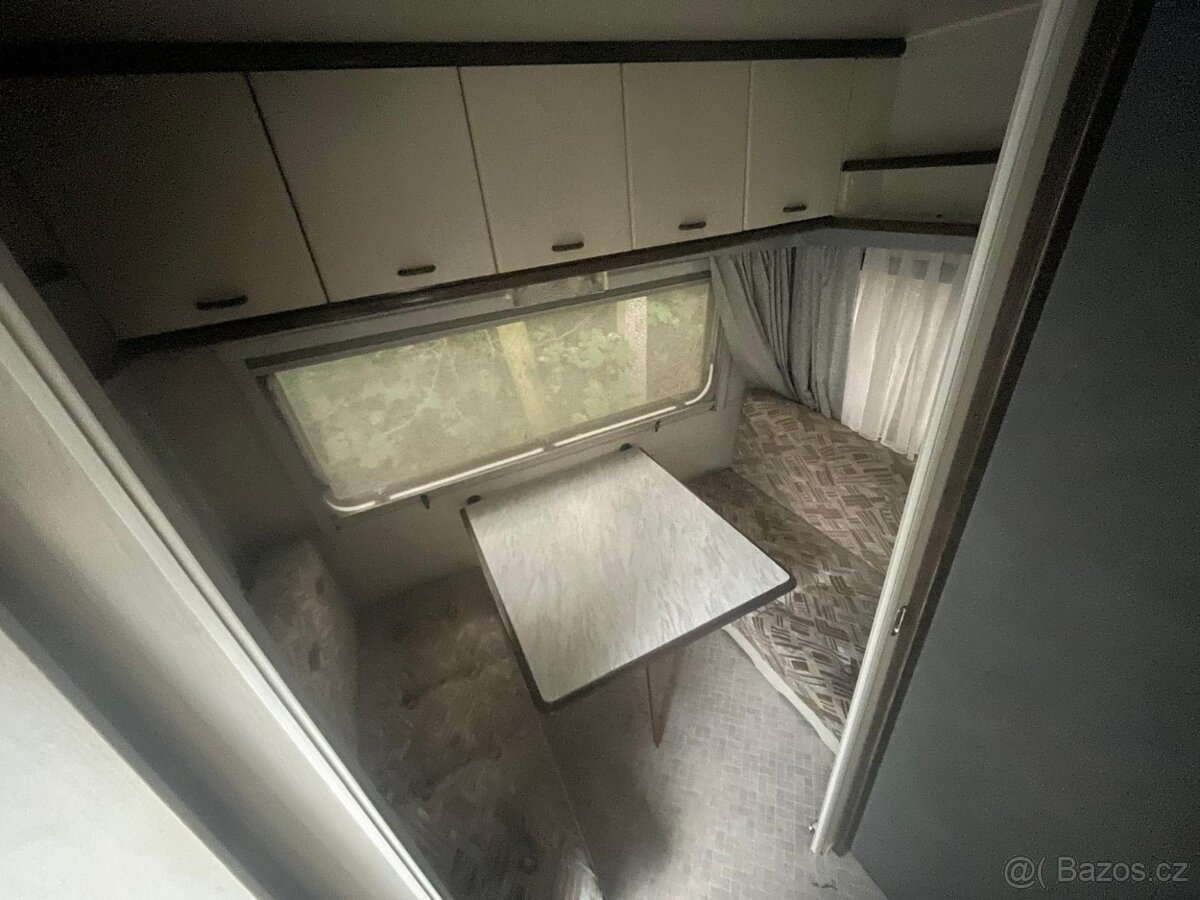 Hobby 460, předstan, WC, 4 osoby, STK , max 1100kg - 10