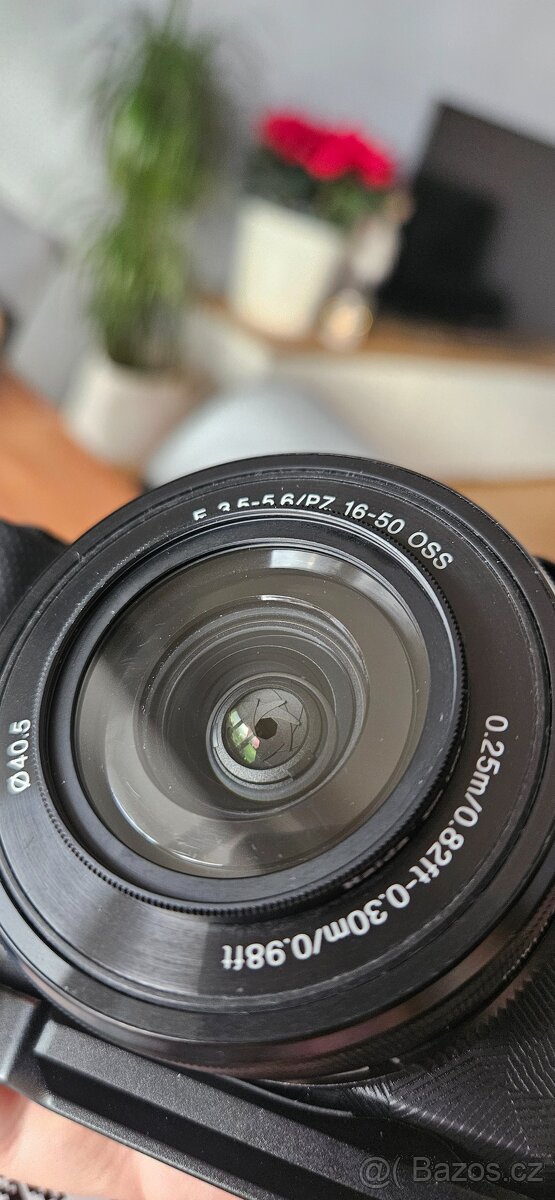 Sony Zv-E10 + Sigma 18-50 f2.8 + Sony 16-50 (Smallrig atd) - 10