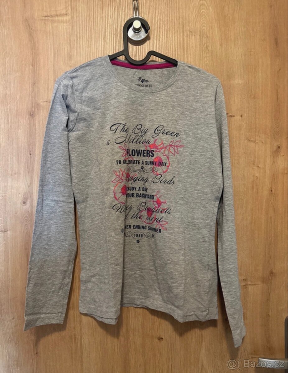 Mix oblečení dámské velikost S - 10