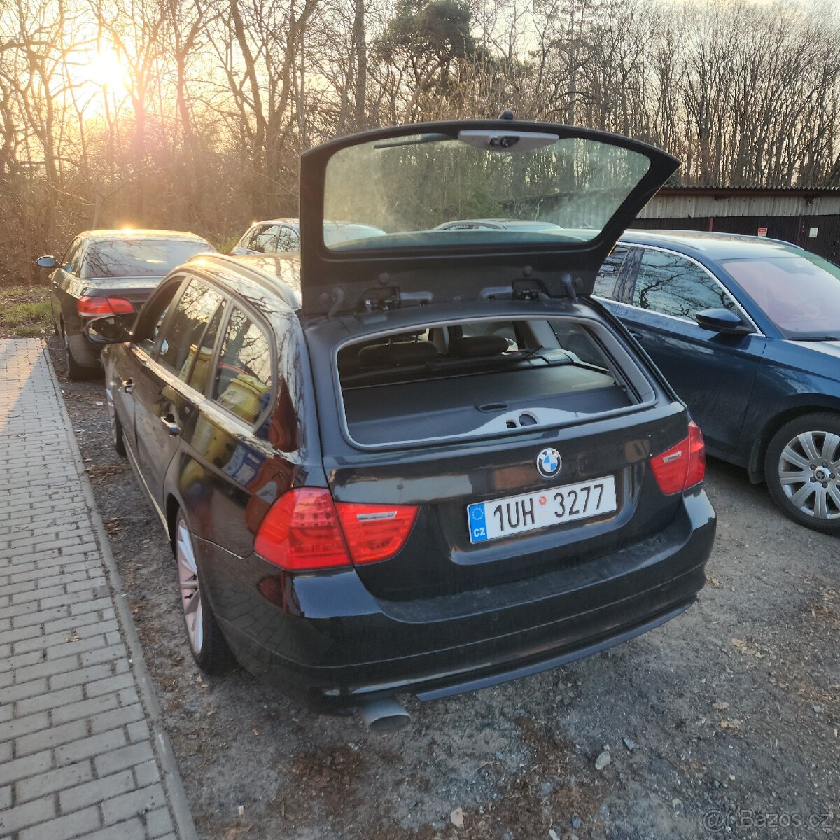 BMW E91MPACKET 320D 135KW ROK 2011 - 10