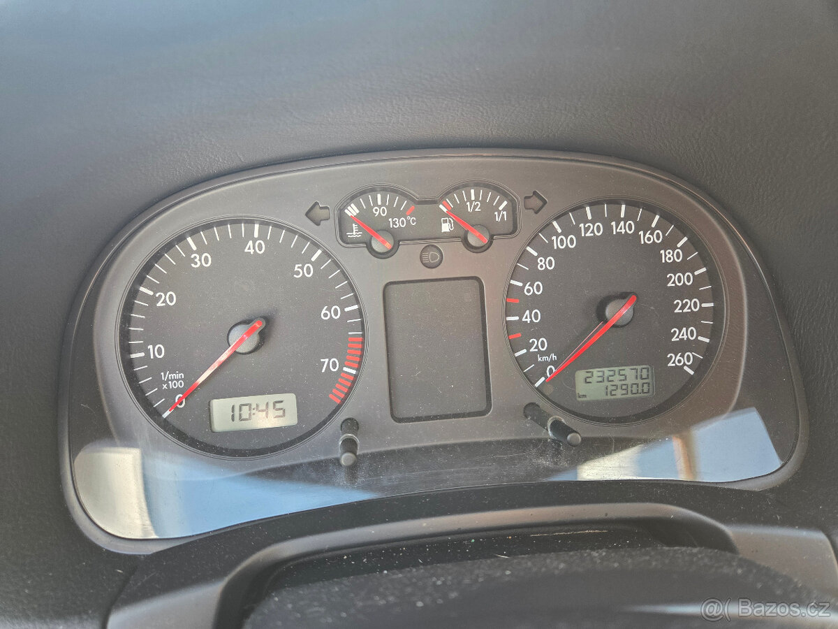 VW GOLF VARIANT - 10