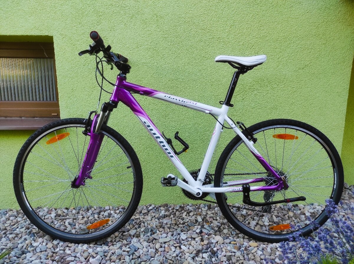 Značkové trekové kolo Author 28"/19,5" - 10