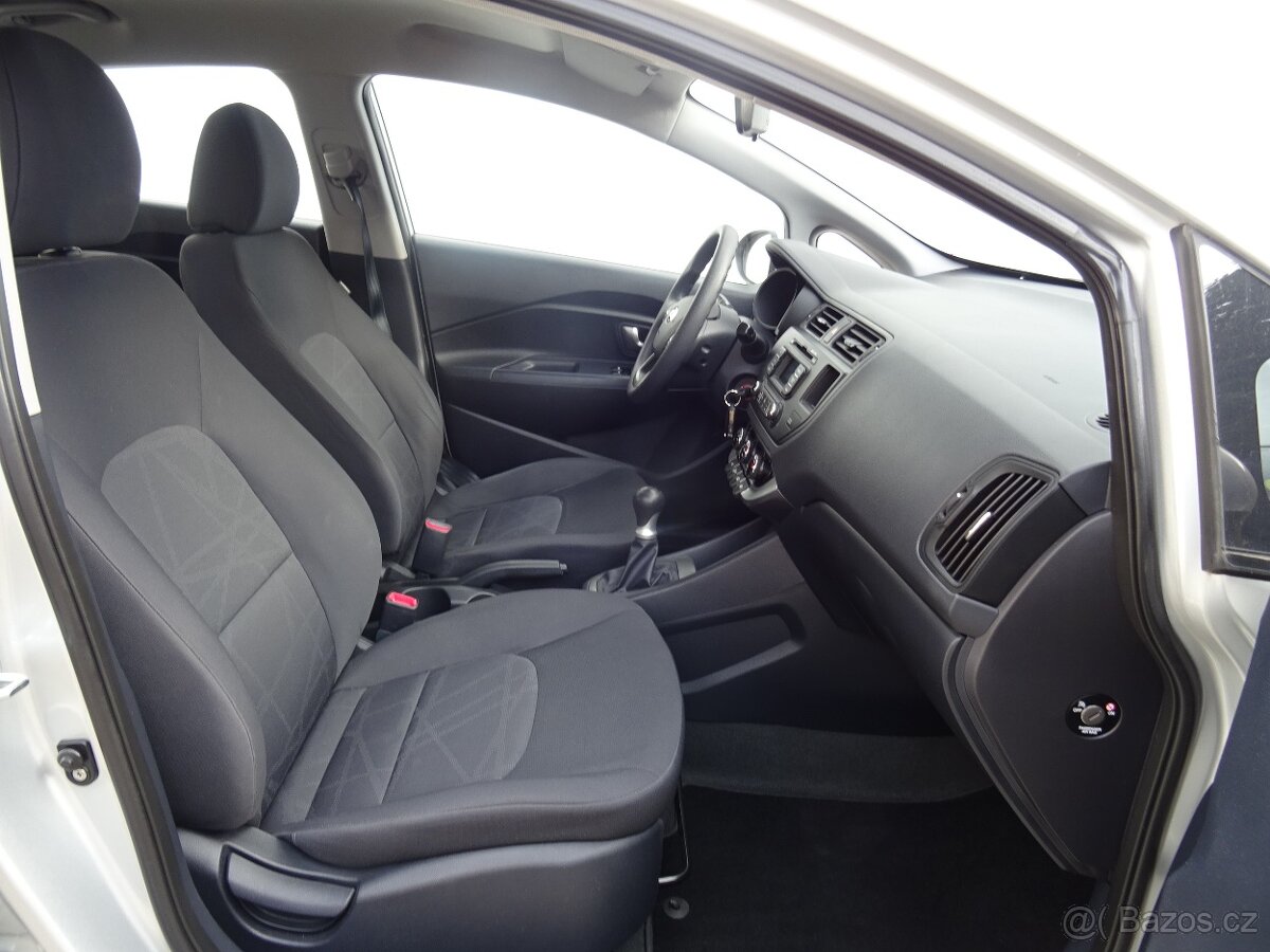 Kia Rio 1.2i,73tkm,s.kniha,klima,tažne,ESP - 10