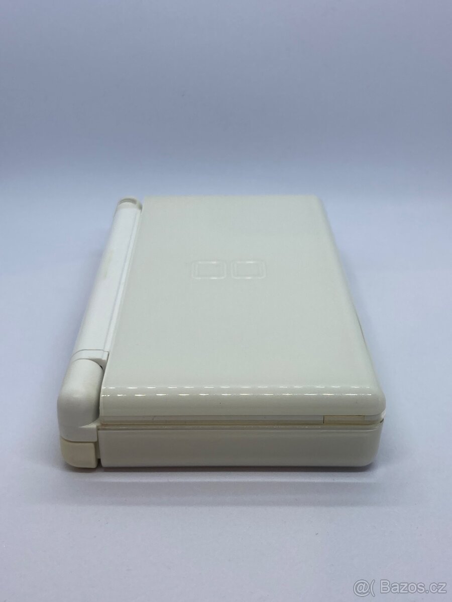 Nintendo DS Lite Bílá barva + hry - 10