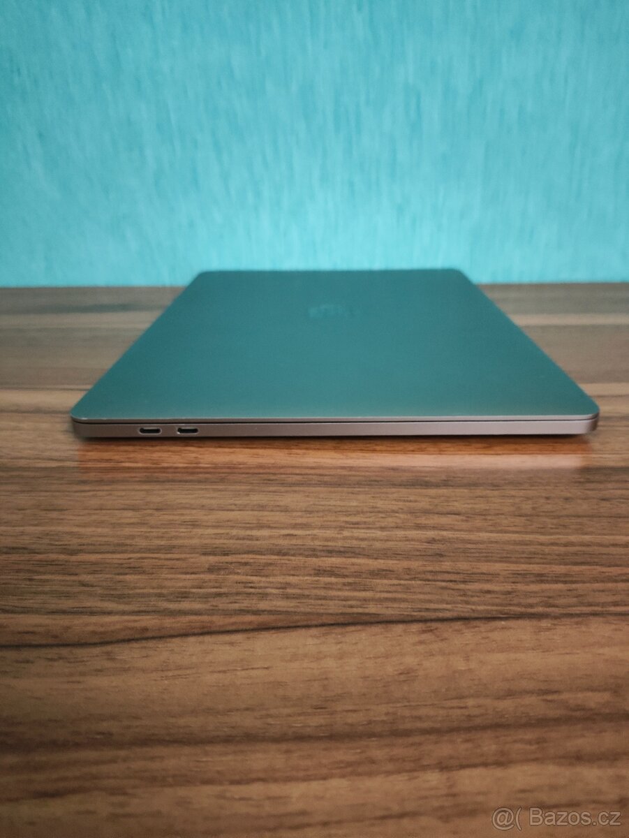 MacBook Pro 2018 i7 16GB 256GB (A1989) - 10