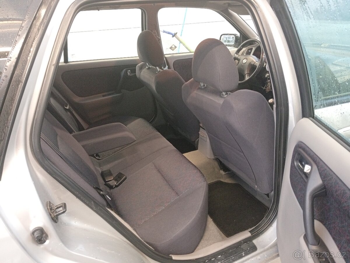 Nissan Primera combi - 10