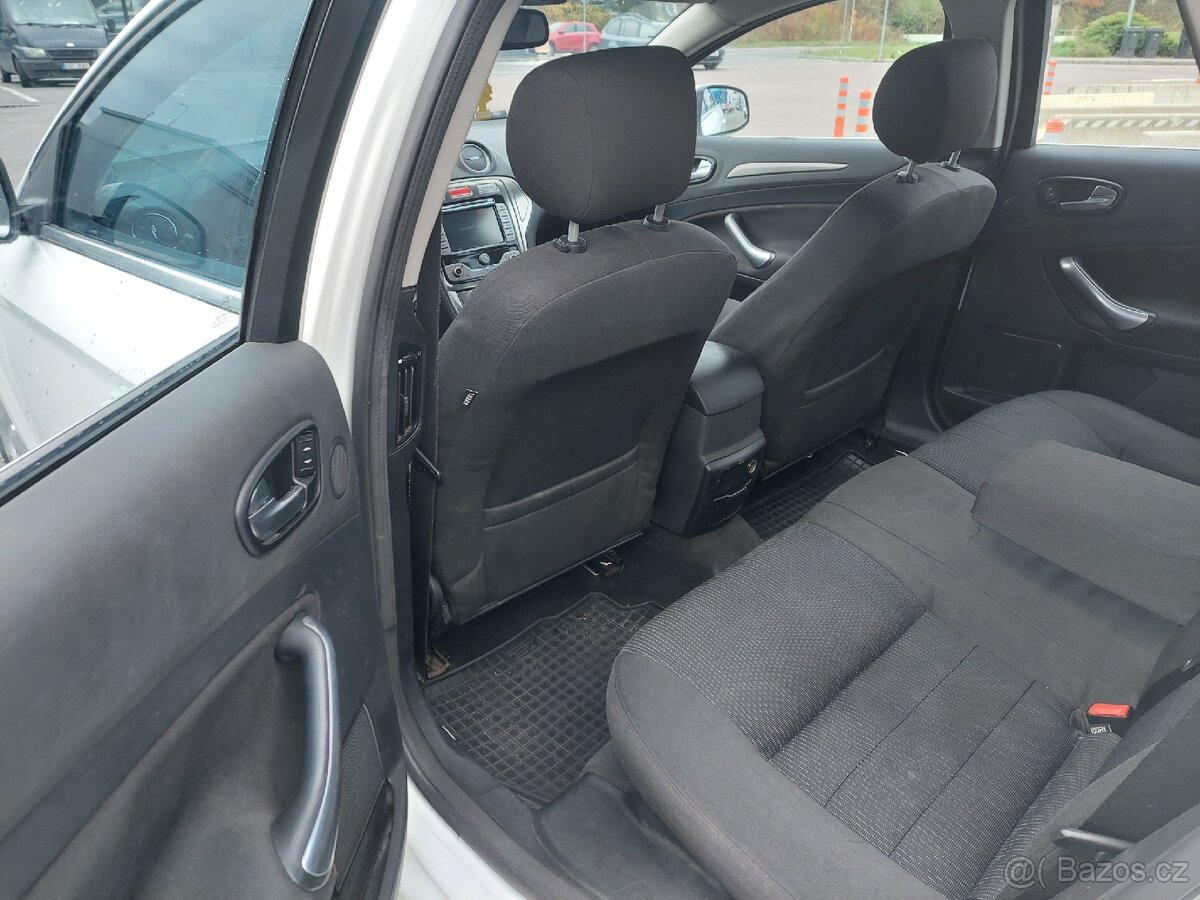 Ford Mondeo 2.0TDCi Titanium - R.V.2009 - 10