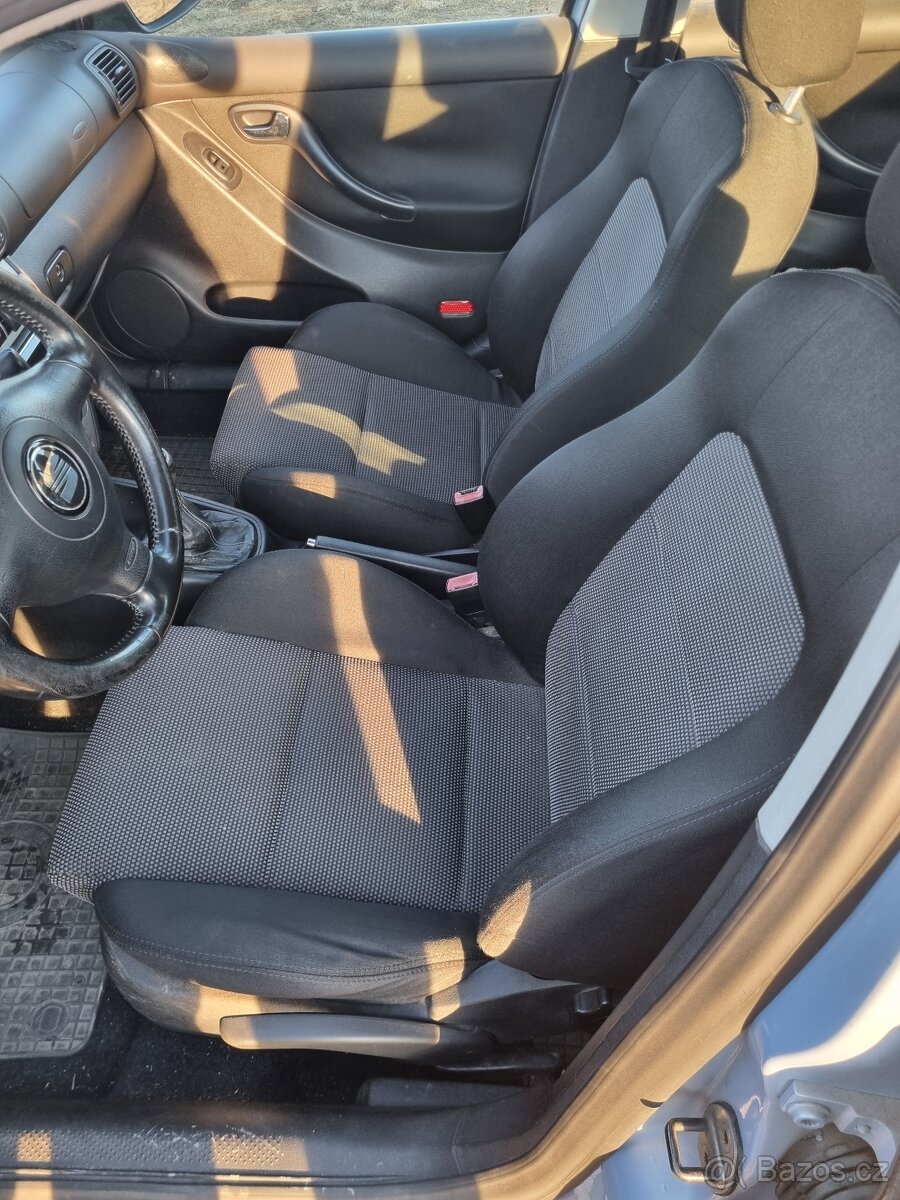 Seat Leon 1,6, 77 kW, 2004, tažné - 10