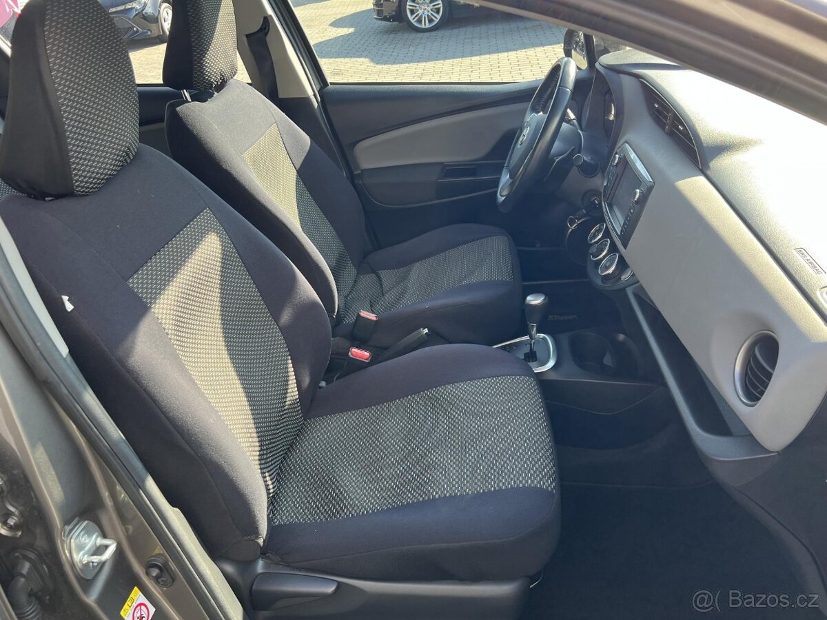 Toyota Yaris 1.3 VVT-i73KWAutomatKamera, 64 tkm - 10