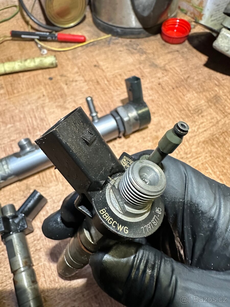 Vstřikovací soustava (N47D20C a N47D20A) - 10