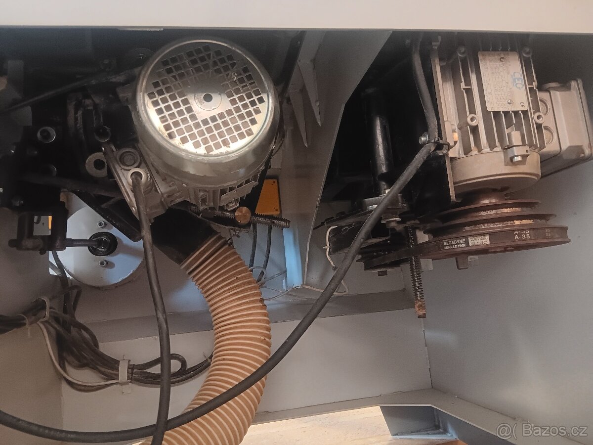 Formátovací pila s frézkou - 10