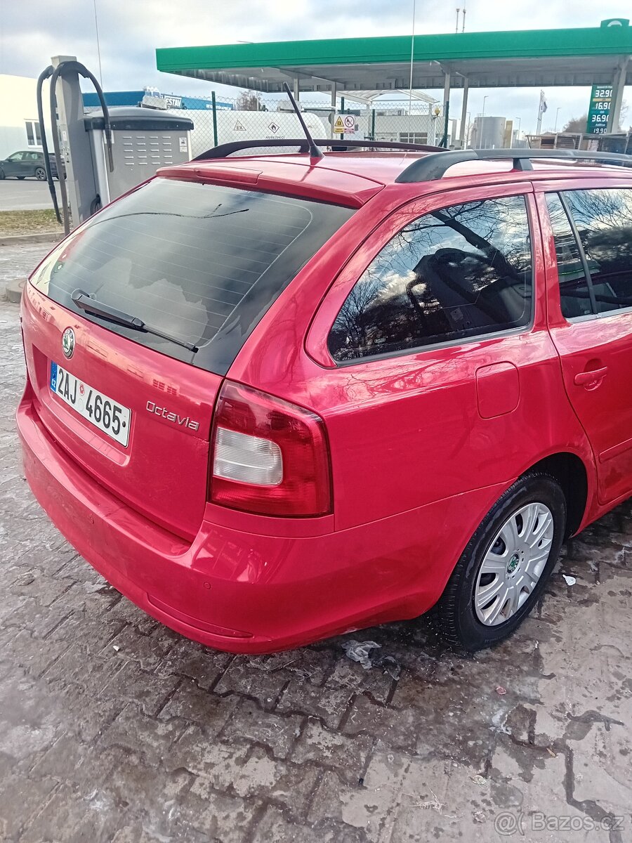 Škoda Octavia 1.6TDI kombi - 10