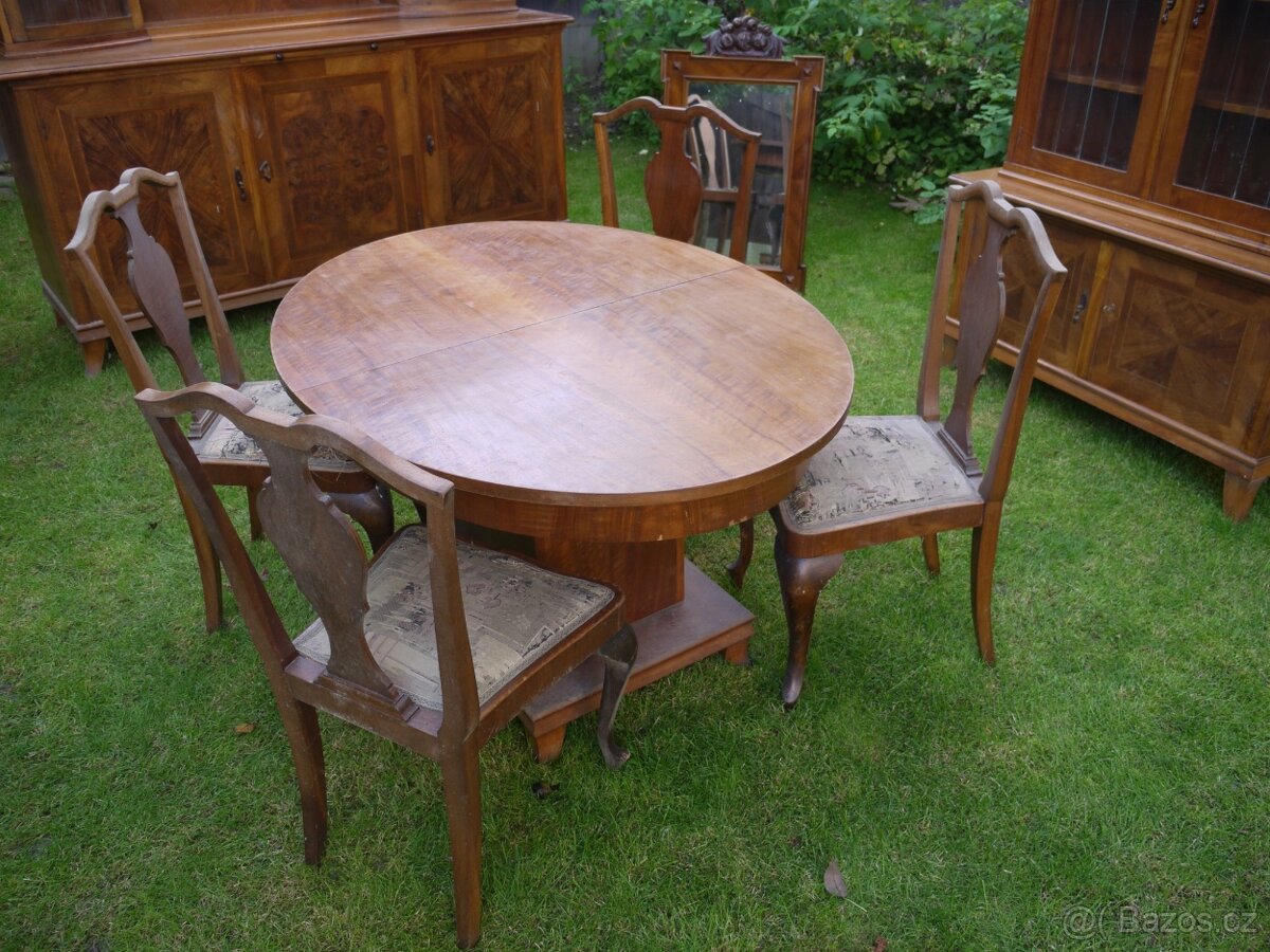 Historický nábytek z přelomu 19. a 20. stol. - 10