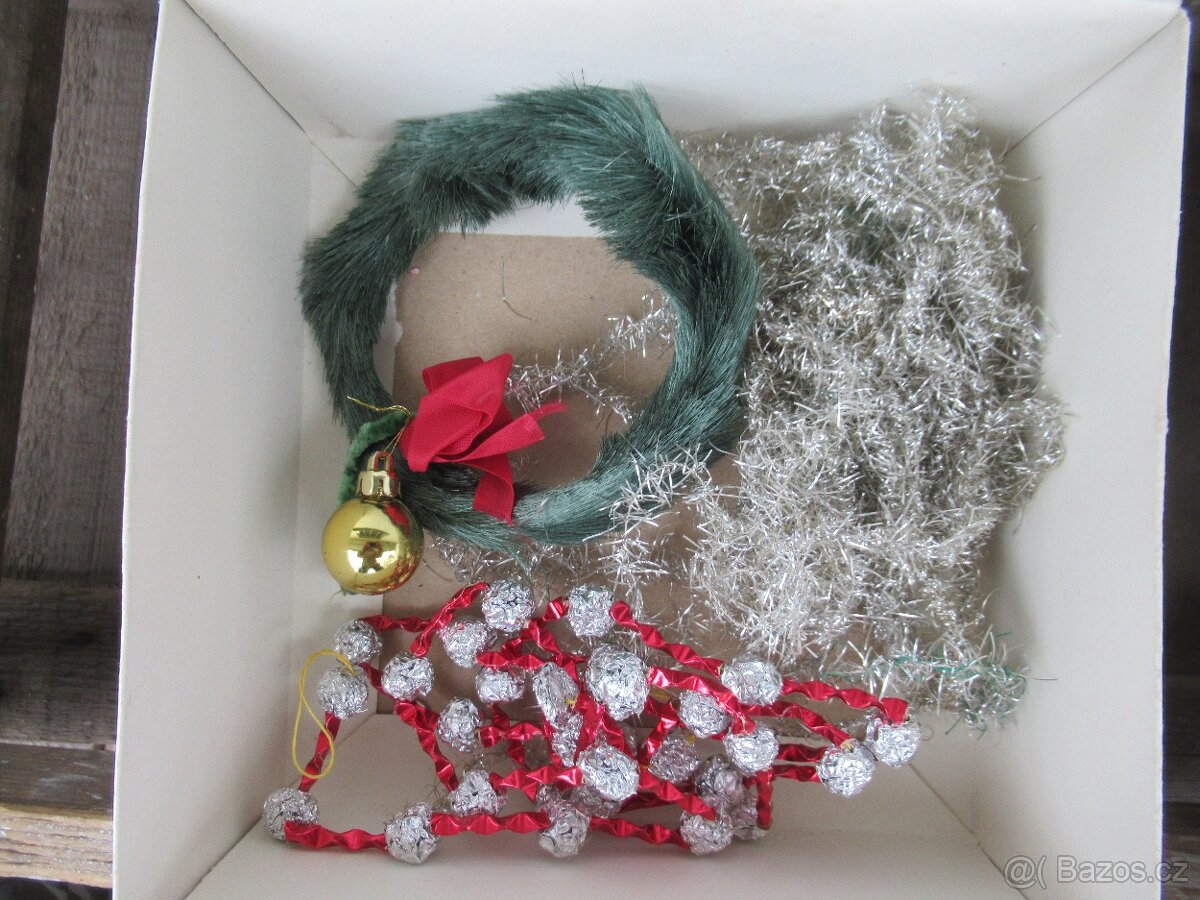 vánoční ozdoby a řetězy na vánoční stromeček RETRO - 10