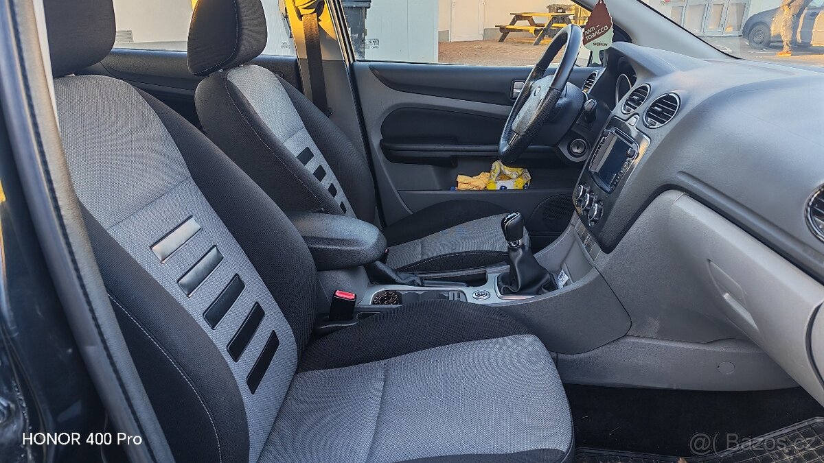 Ford Focus combi 1.6 i 2009 - 10