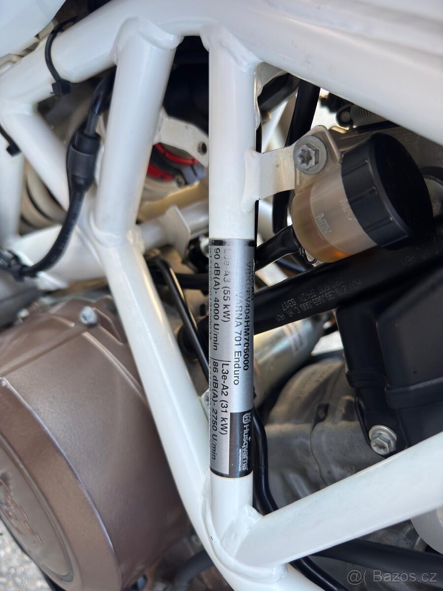 Husqvarna 701 Enduro - 10