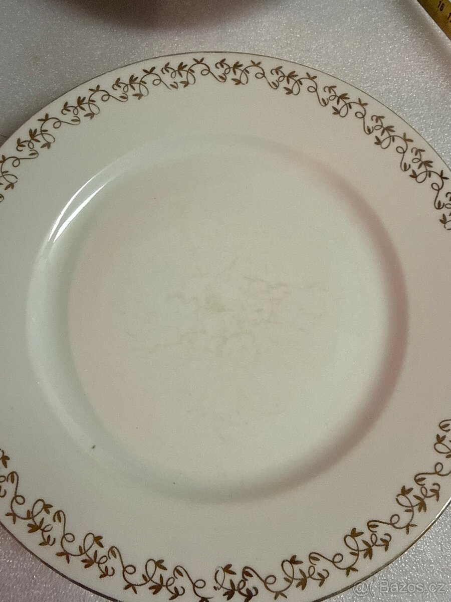 Talíře - 10
