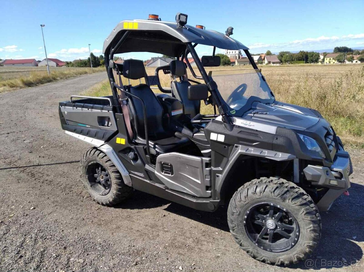 CF Moto UTV 800 - 10