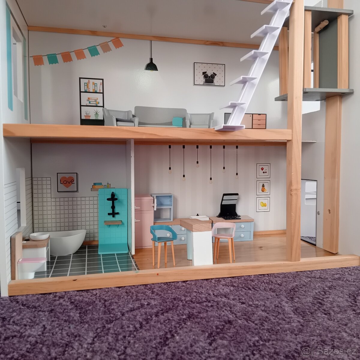 Dětský dřevěný domeček pro panenky - 10