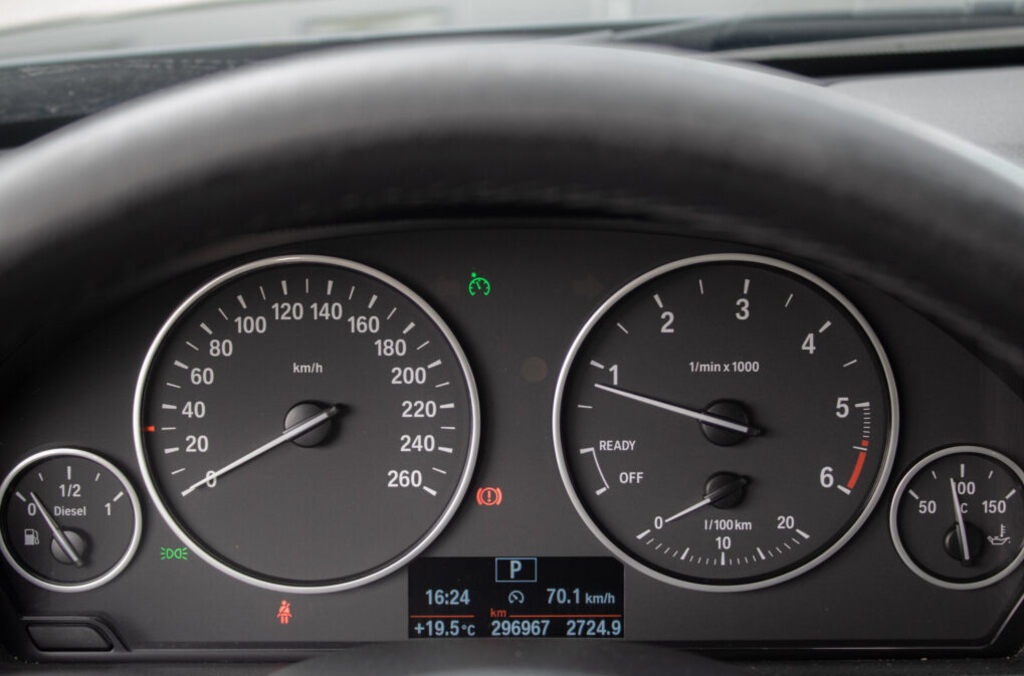 BMW rad 3 Touring 320d AT/8 - 10