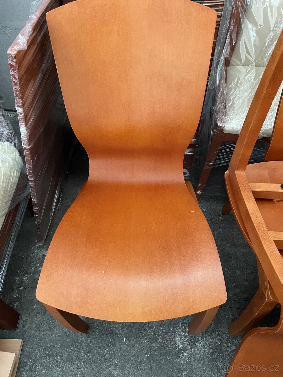 Nábytek z masivu - 10