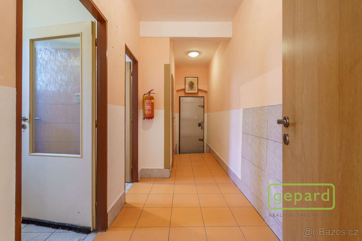 Prodej nemovitosti 120 m², Rohová 548/1, Karlovy Vary - 10