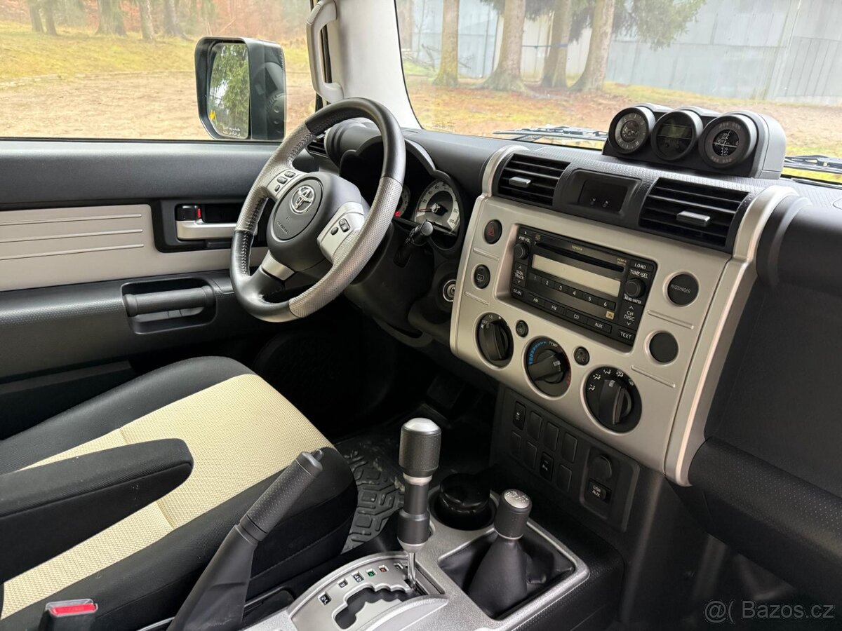 Toyota FJ Cruiser, 4.0 V6 Final Edition 0855/1000 - 10
