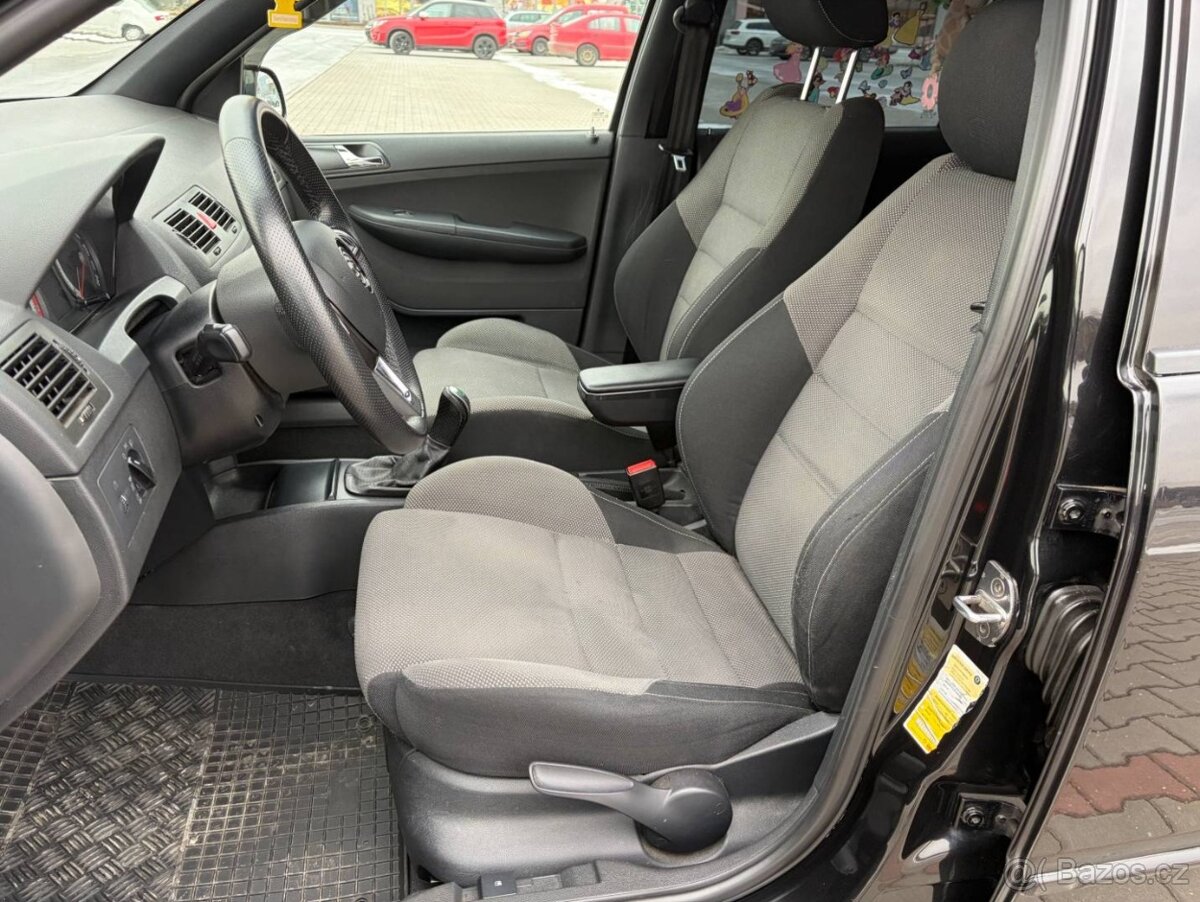 Škoda Fabia 1.9 TDi 96kw RS serviska - 10