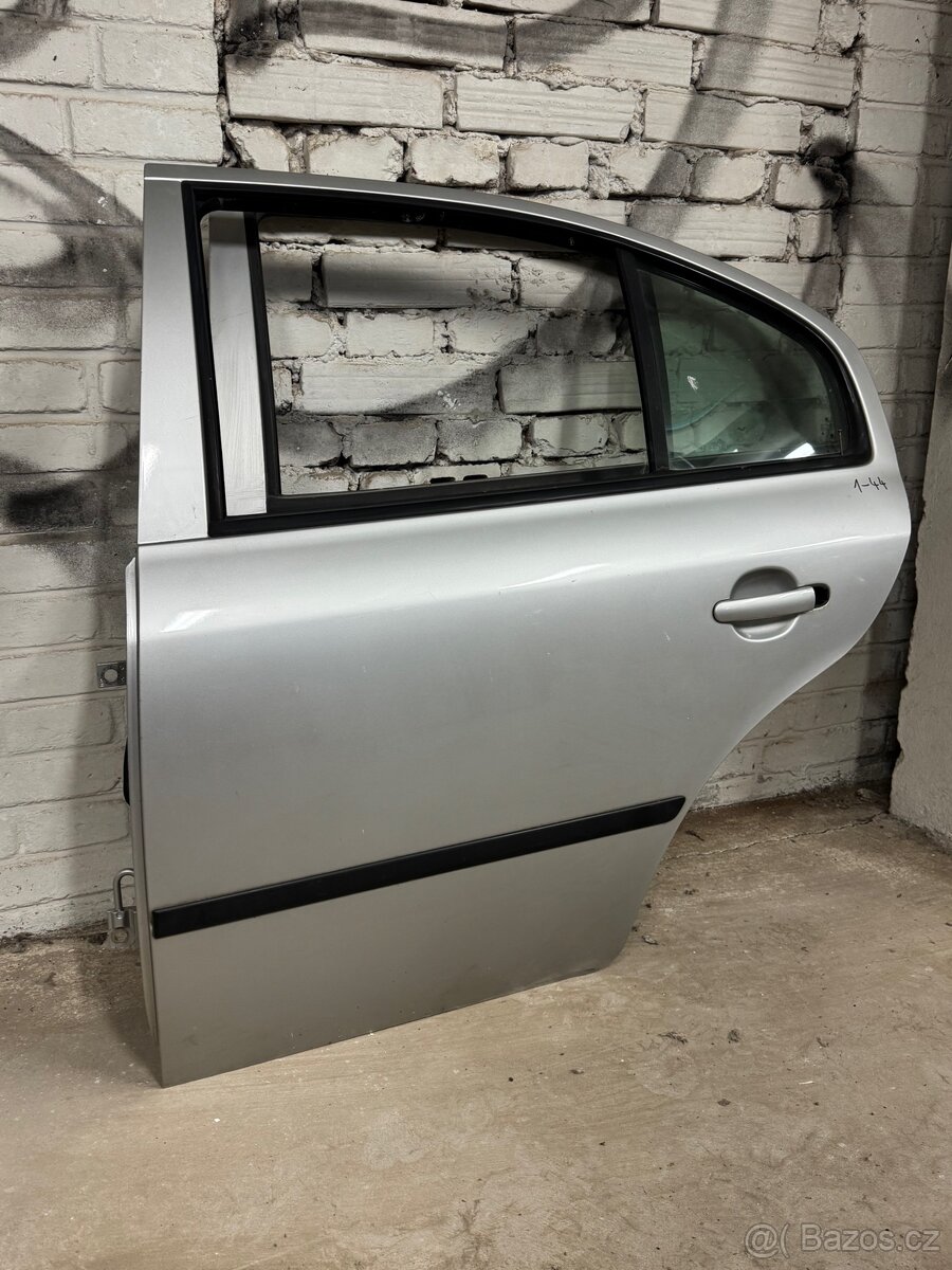 Škoda Octavia 1, sedan, LZ dveře - 10