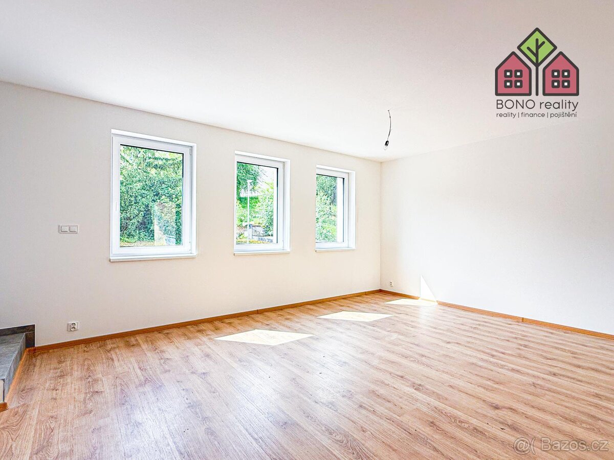 RD, dispozice 4+kk, plocha 160 m2, novostavba, garáž, zahrad - 10