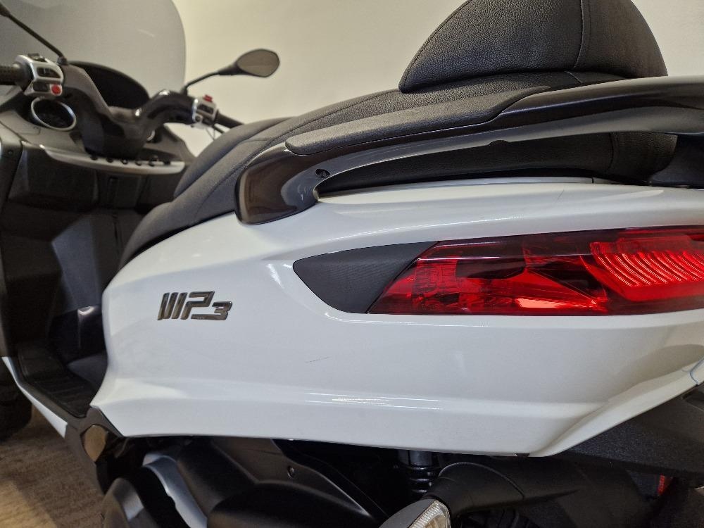 Piaggio MP3 500 ABS LED ESP USB 5/2015 - 10