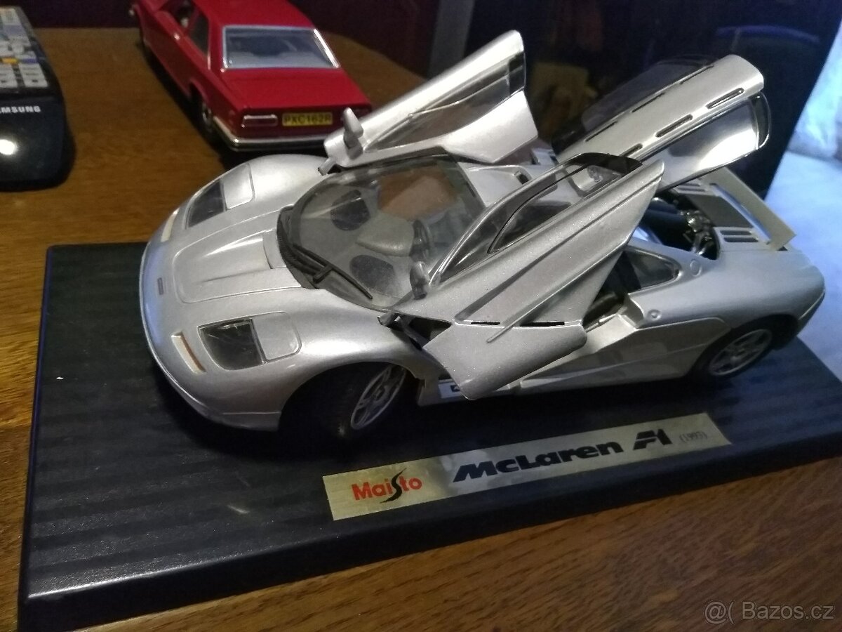 Prodám modely 1/18 - 10