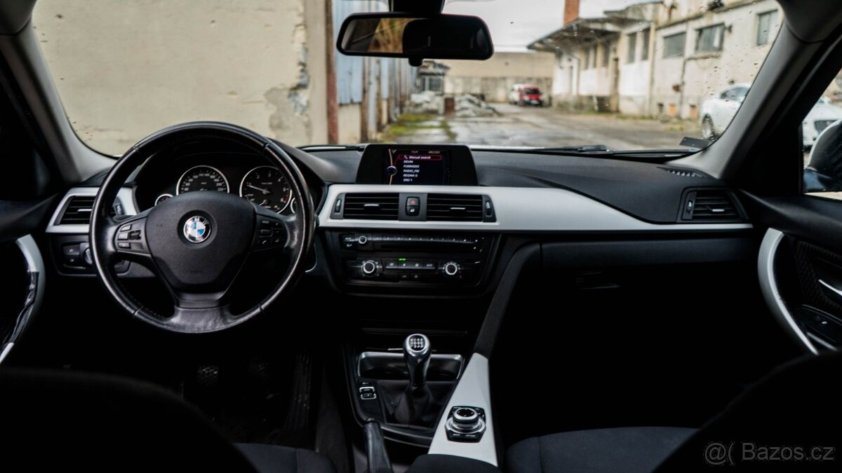 BMW Rad 3 318d f30 - 10