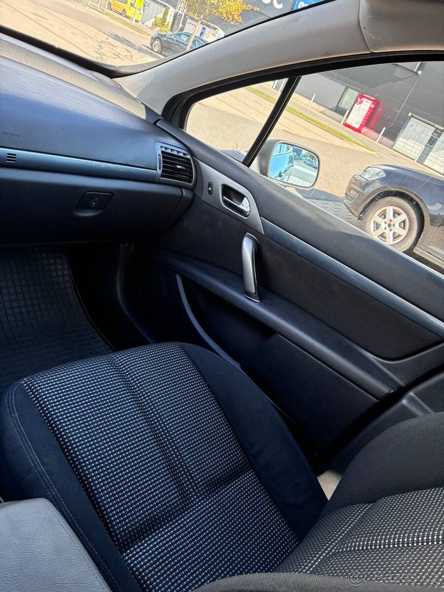 Prodám Peugeot 407 2.0 benzín, automat - 10