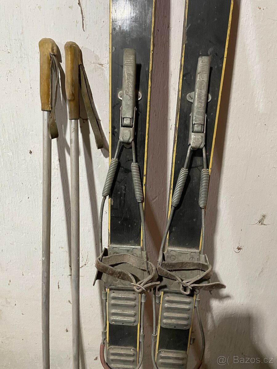 Prodám troje historické lyže - 10
