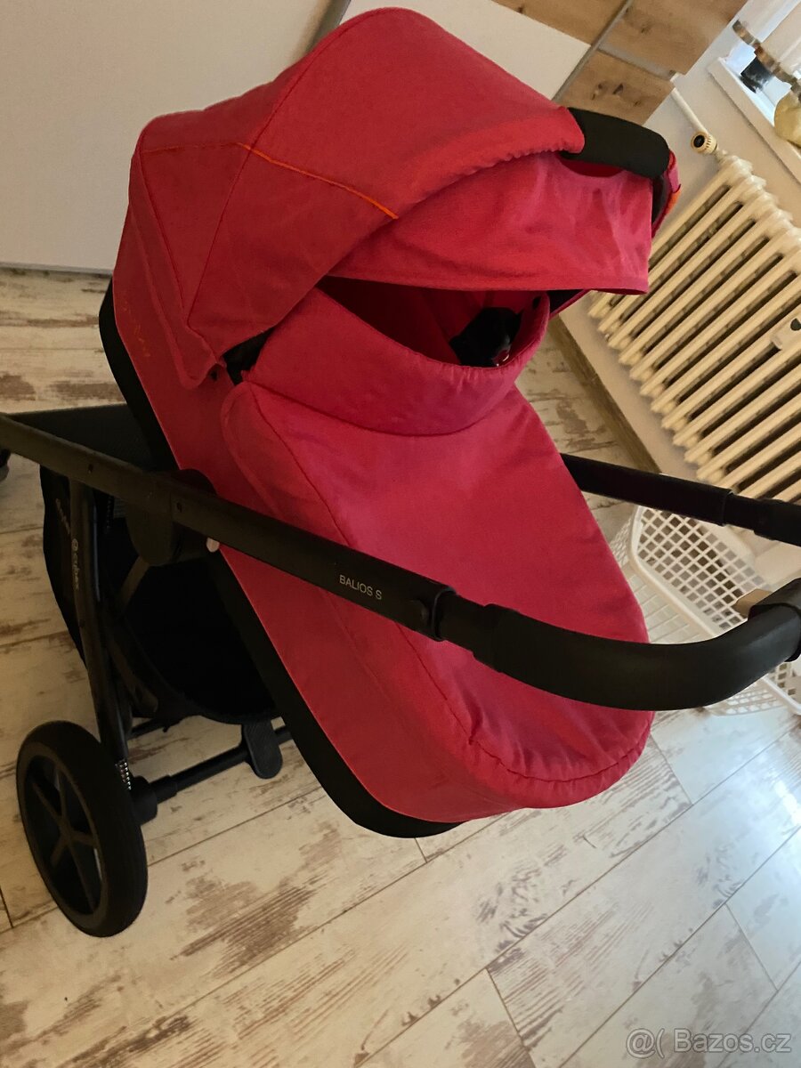 Cybex dvojkombinace + adaptery na autosedačku - 10