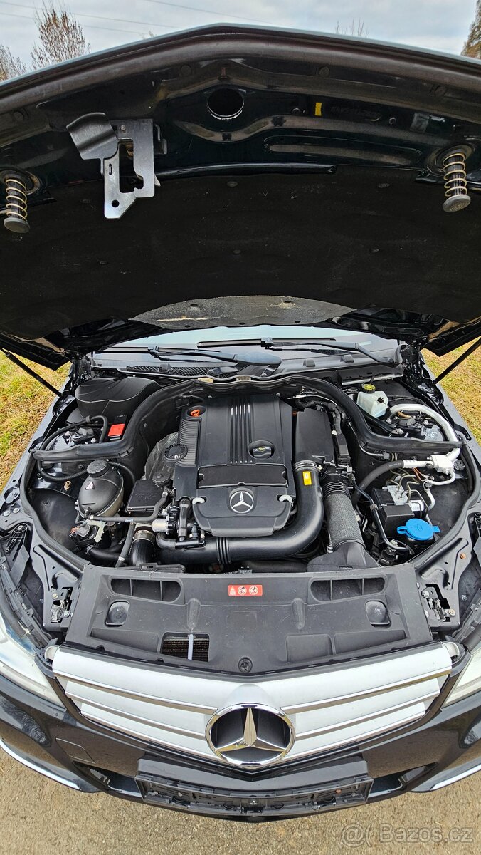 Mercedes C200 1.8 CGI Benzín - 10