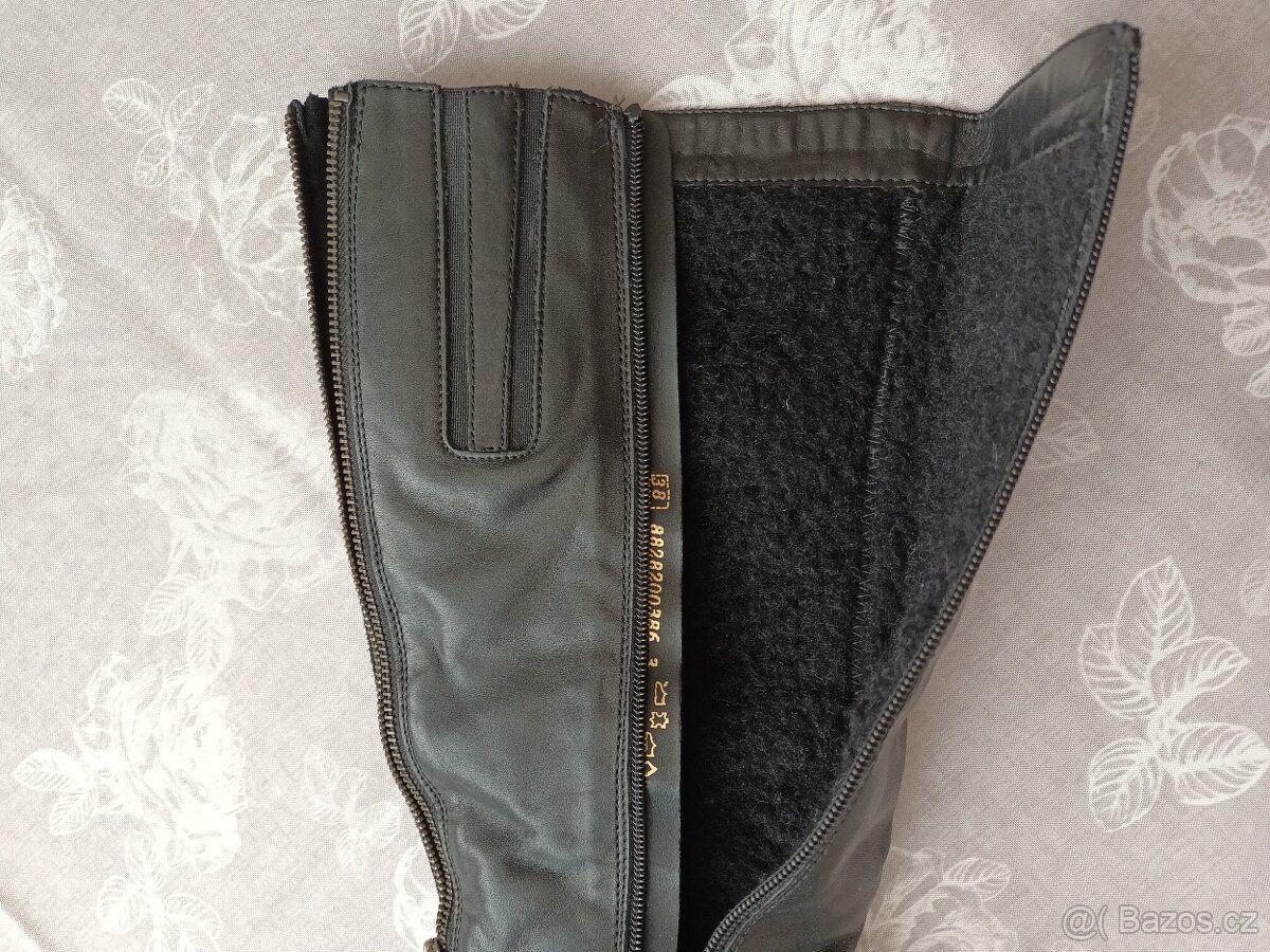 Prodám kožené kozačky vel 38 - 10