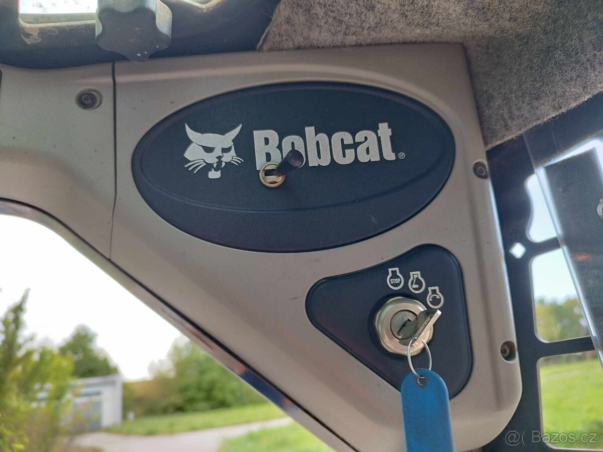 Šmykový nakladač Bobcat S100, TP. - 10