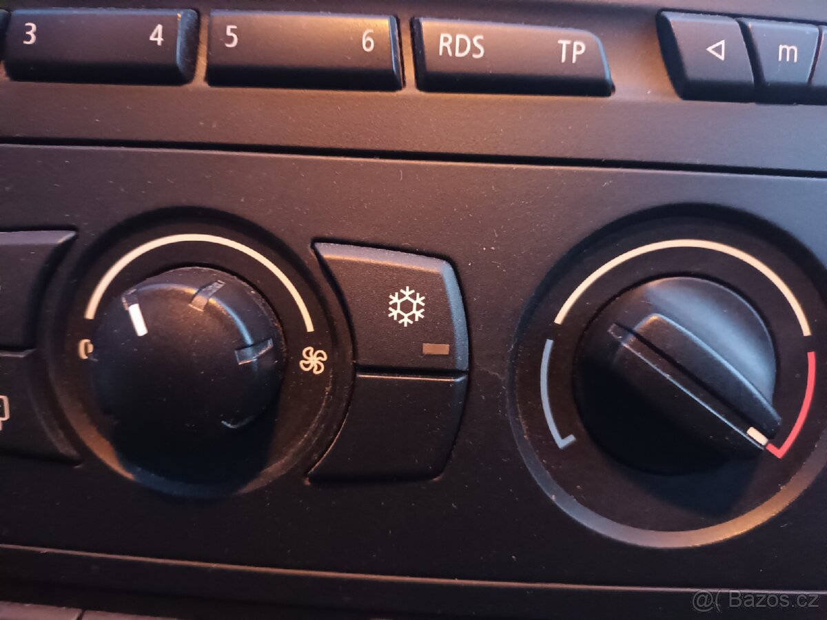 BMW 118i 90KW 2010 134.000km dvoje kola... - 10