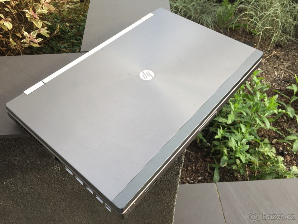 pracovní stanice HP 8760w - 17" FullHD, nVIDIA QUADRO 3000M - 10