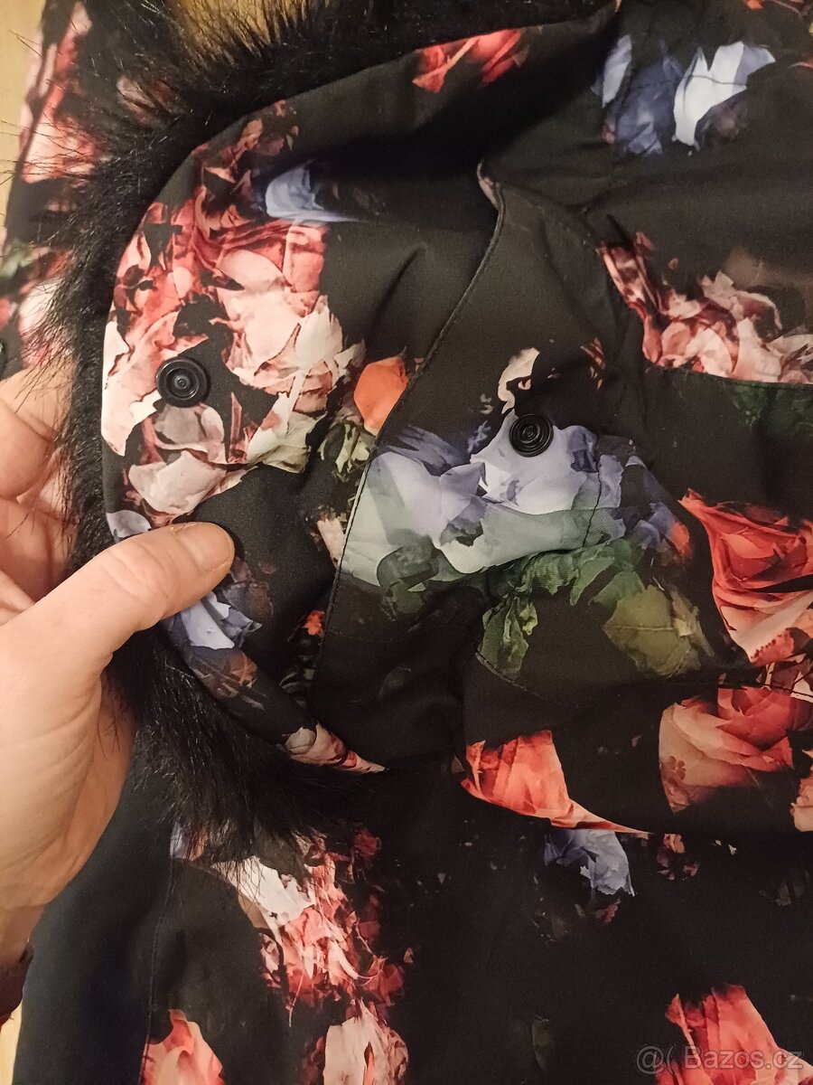 Lyzarska či snowboardová bunda ROXY s kožešinovým límcem - 10