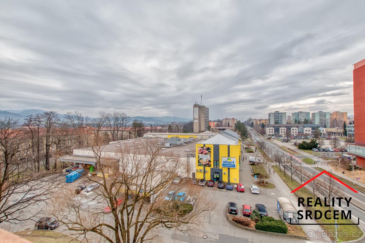 Pronájem bytu 2+1, 62 m2 s dvěma lodžiemi, ul. Lidická, Třin - 10