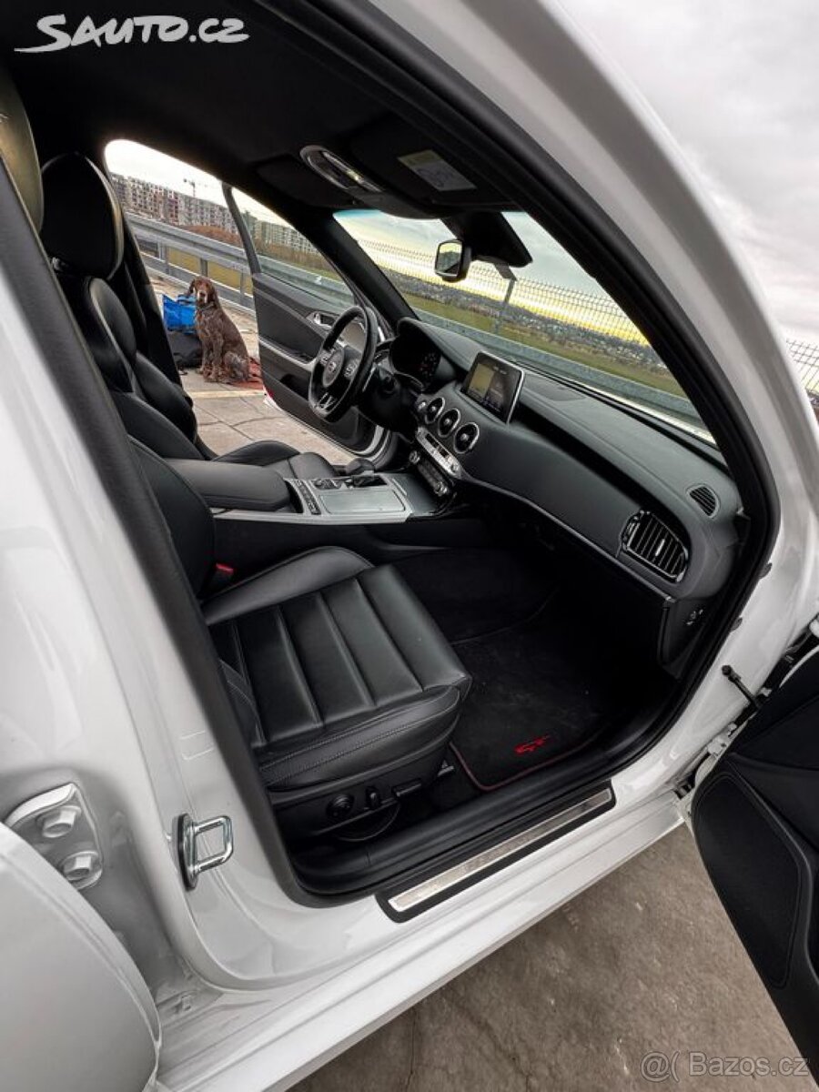 Kia Stinger GT 3.3 V6 2020 , Servis jen Kia - 10