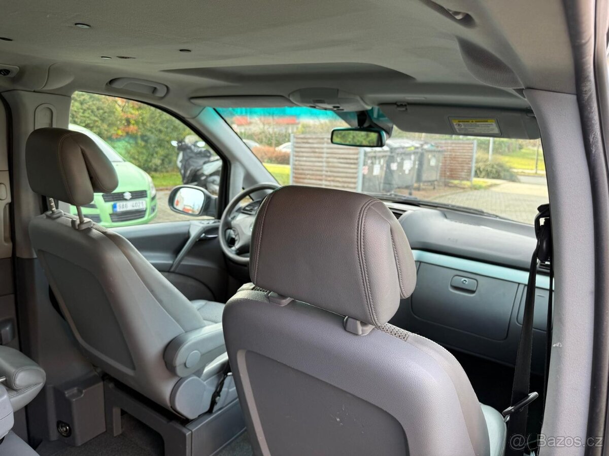 Mercedes-Benz Viano 3.0 CDI Long, V6, r. v. 2010 – 8 míst - 10