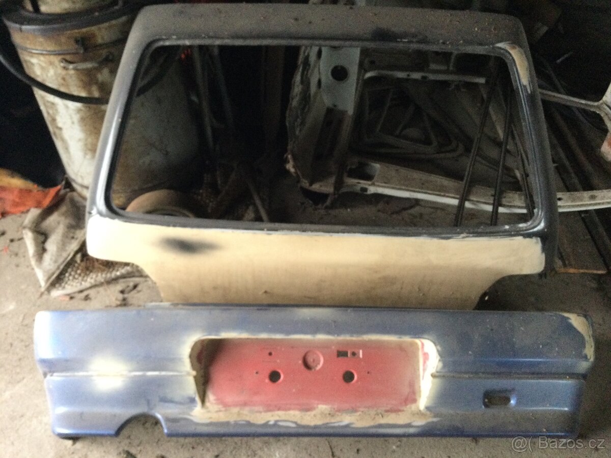 Fiat Uno Logo +Fire - 10